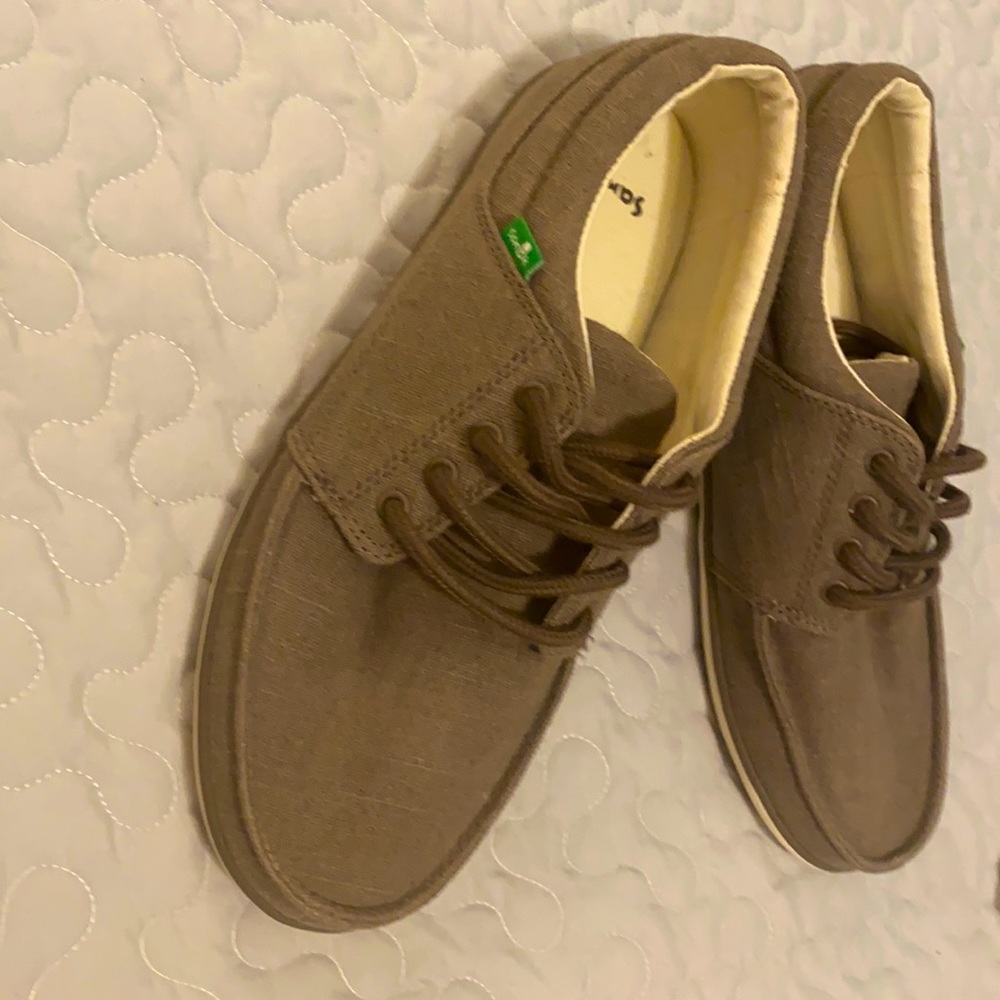 Shoes - Sanuk